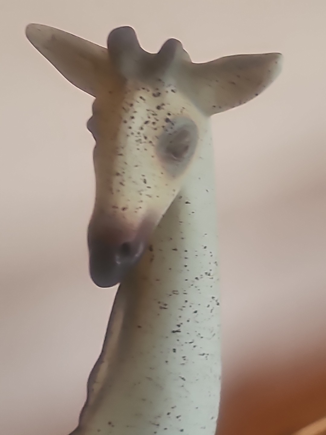 Will George California Pottery Reclining & Standing Giraffes Figurine Speckled
