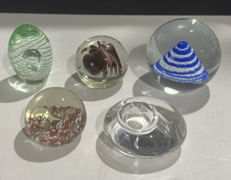 Art Glass Paperweight Lot -egg shape – pyramid and more set of 5