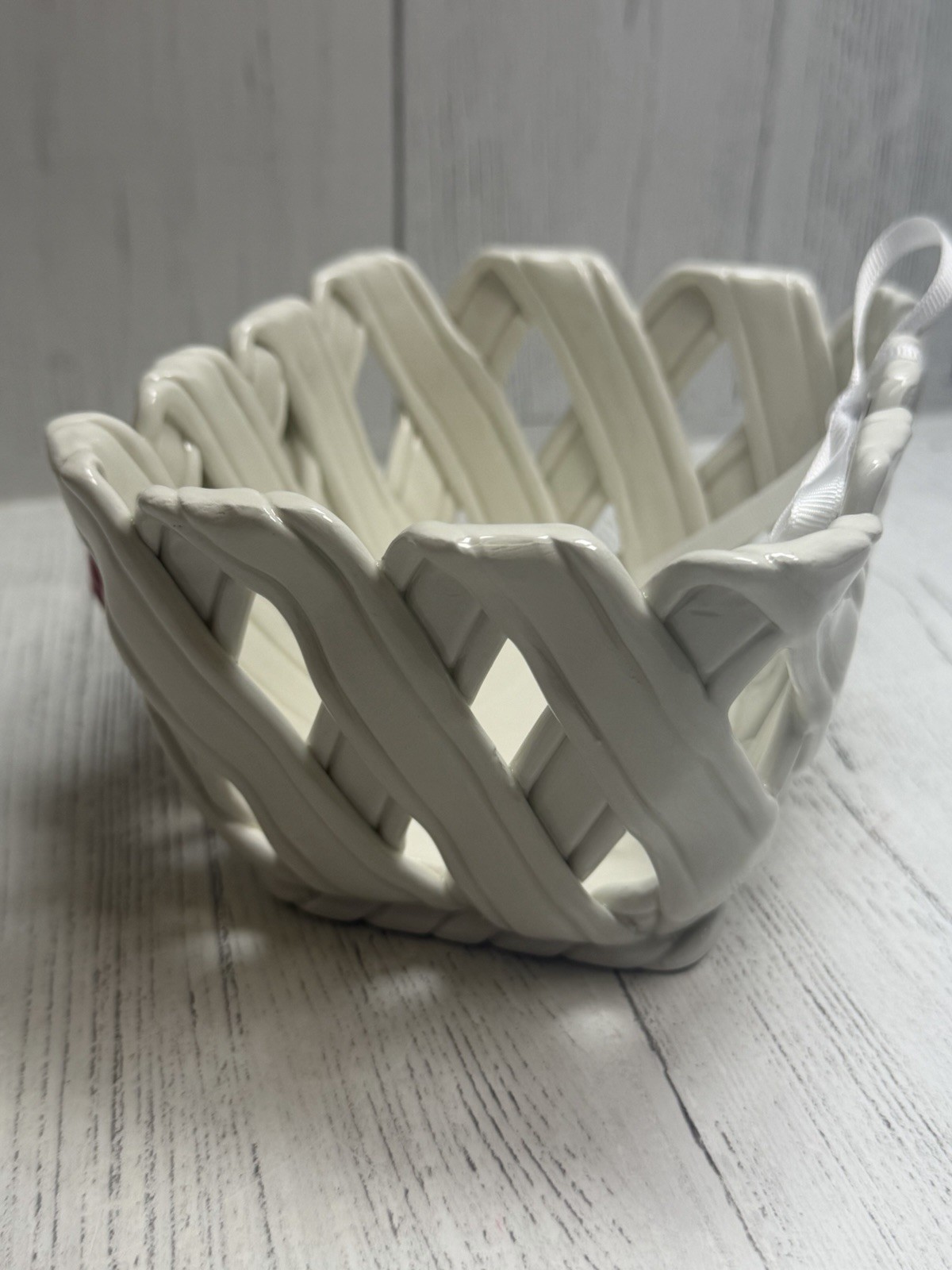Strawberry Ceramic Basket Weave Bowl White Farmhouse Kitchen Decor NEW