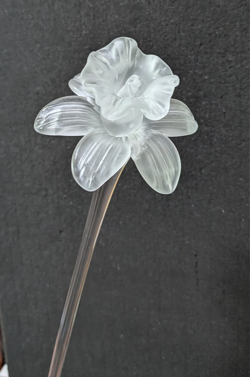 Vintage Hand-Blown Frosted Art Glass Daffodil Long Stem Flower Jonquil 19.5″