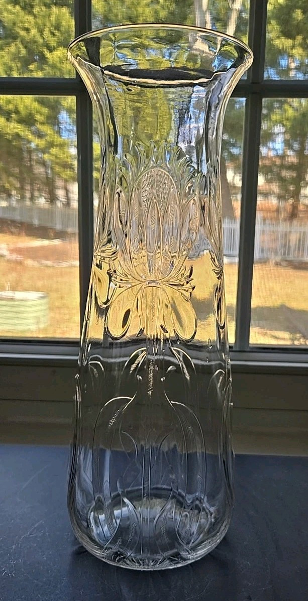 Antique Stourbridge Stevens & Williams Rock Crystal Glass Floral Vase 11 3/4