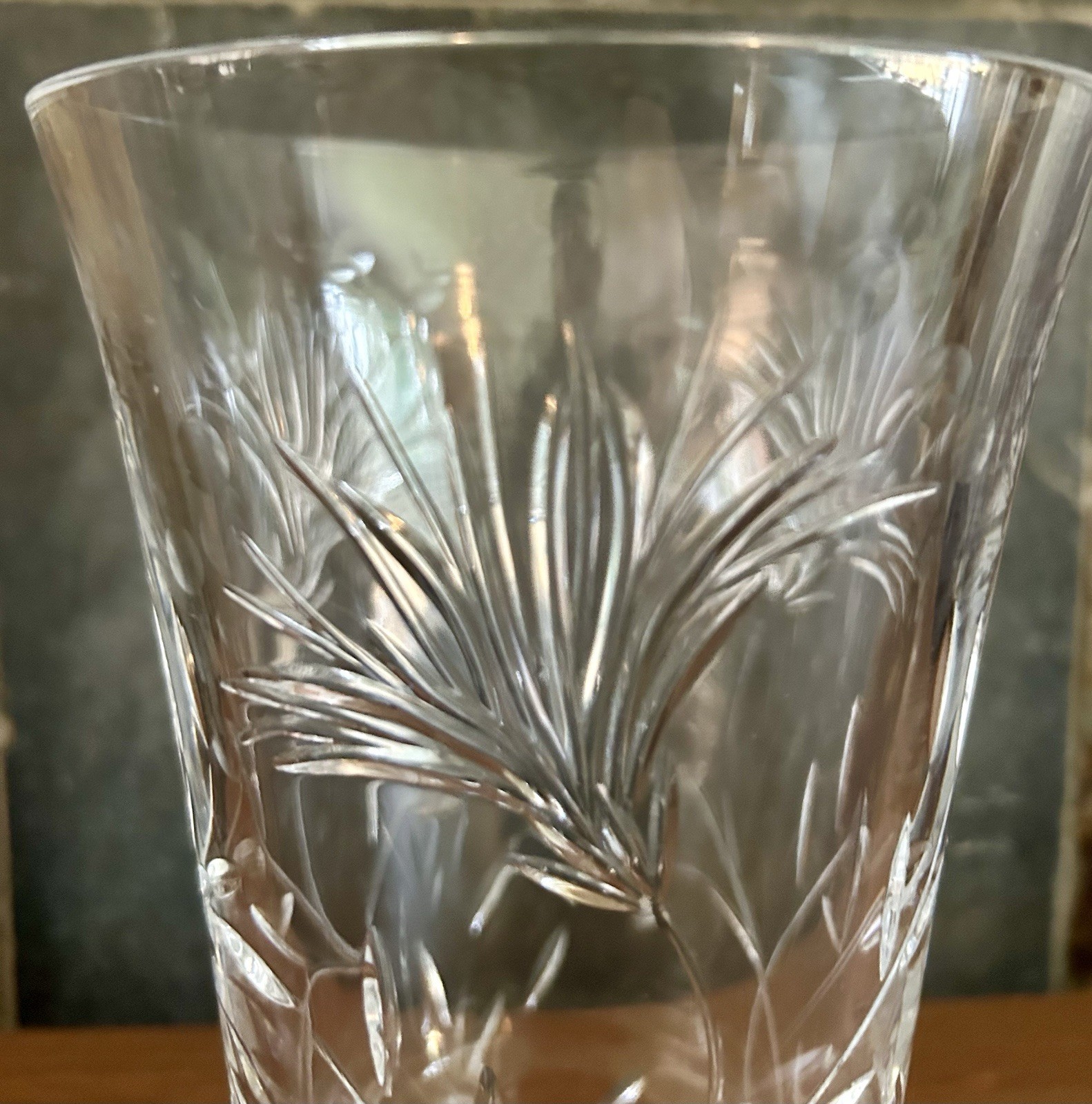JG Durand Cristal d’Arques Crystal Vase Fern Leaf 24% Lead Crystal Vintage 8″
