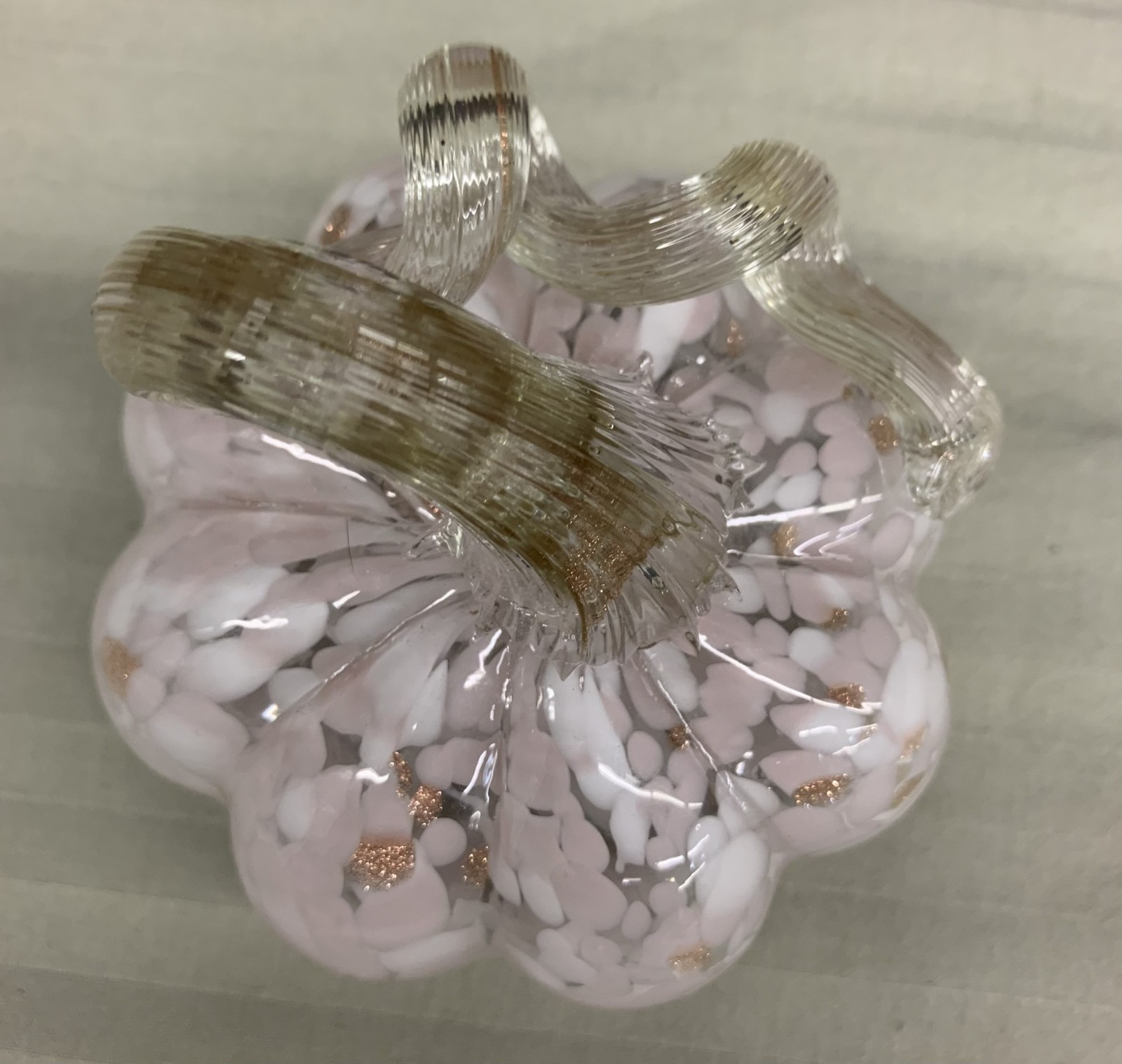 Sm Hand Blown Art Glass Pumpkin Pink, White Gold Flake Clear Ribbon Stem