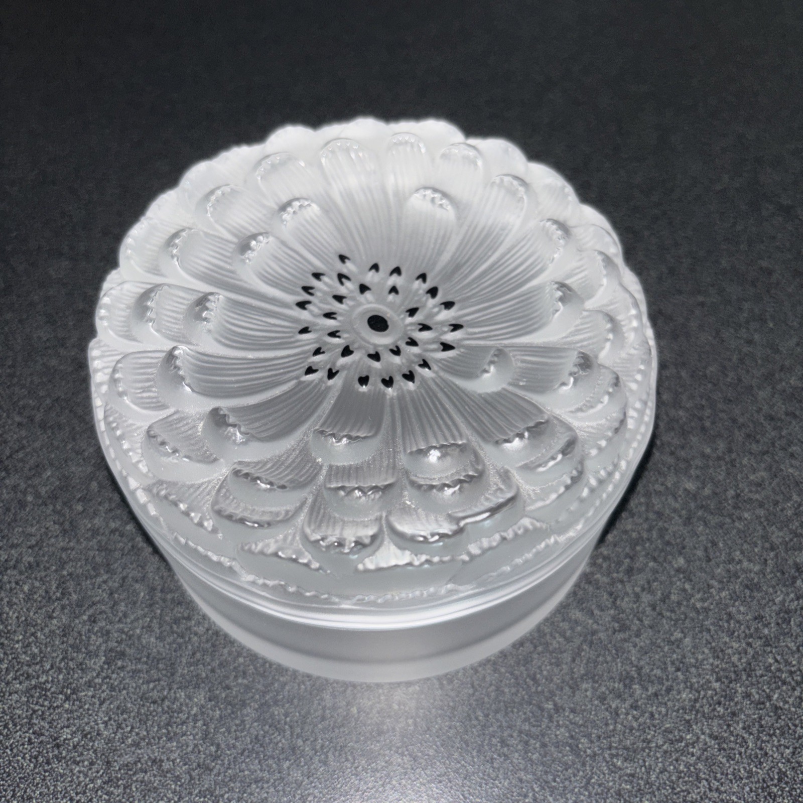 Frosted Crystal Powder Box Tilted Dahlia by Lalique France