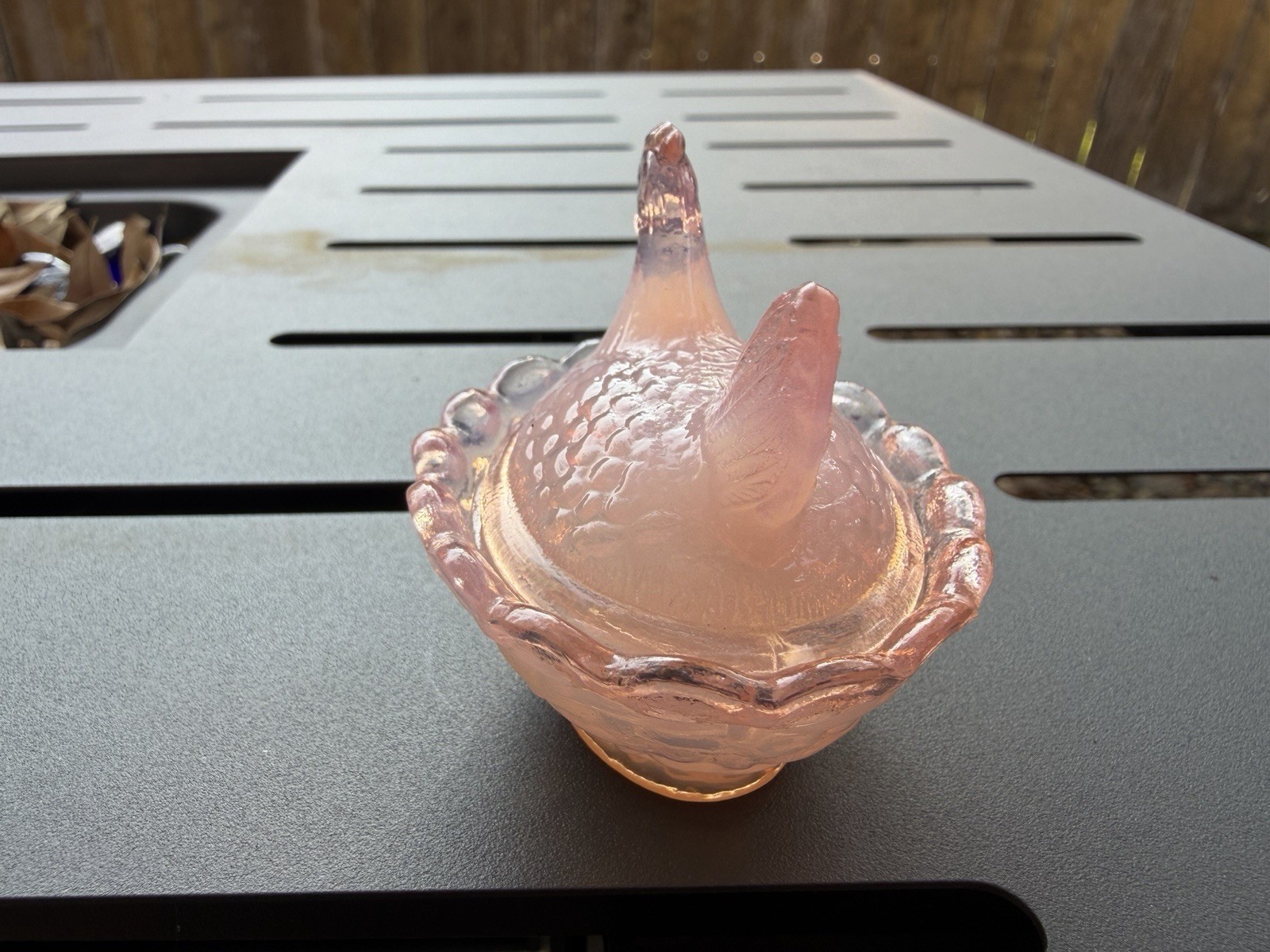 Vintage Degenhart Pink Opalescent Mini Hen On Nest