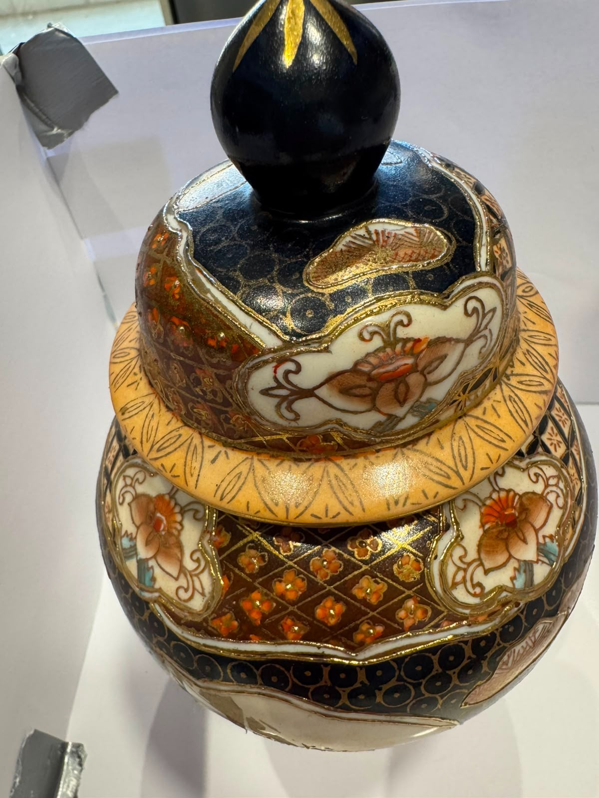 Vintage Japanese Satsuma Style Lidded Ginger Jar Urn Gilt Decor