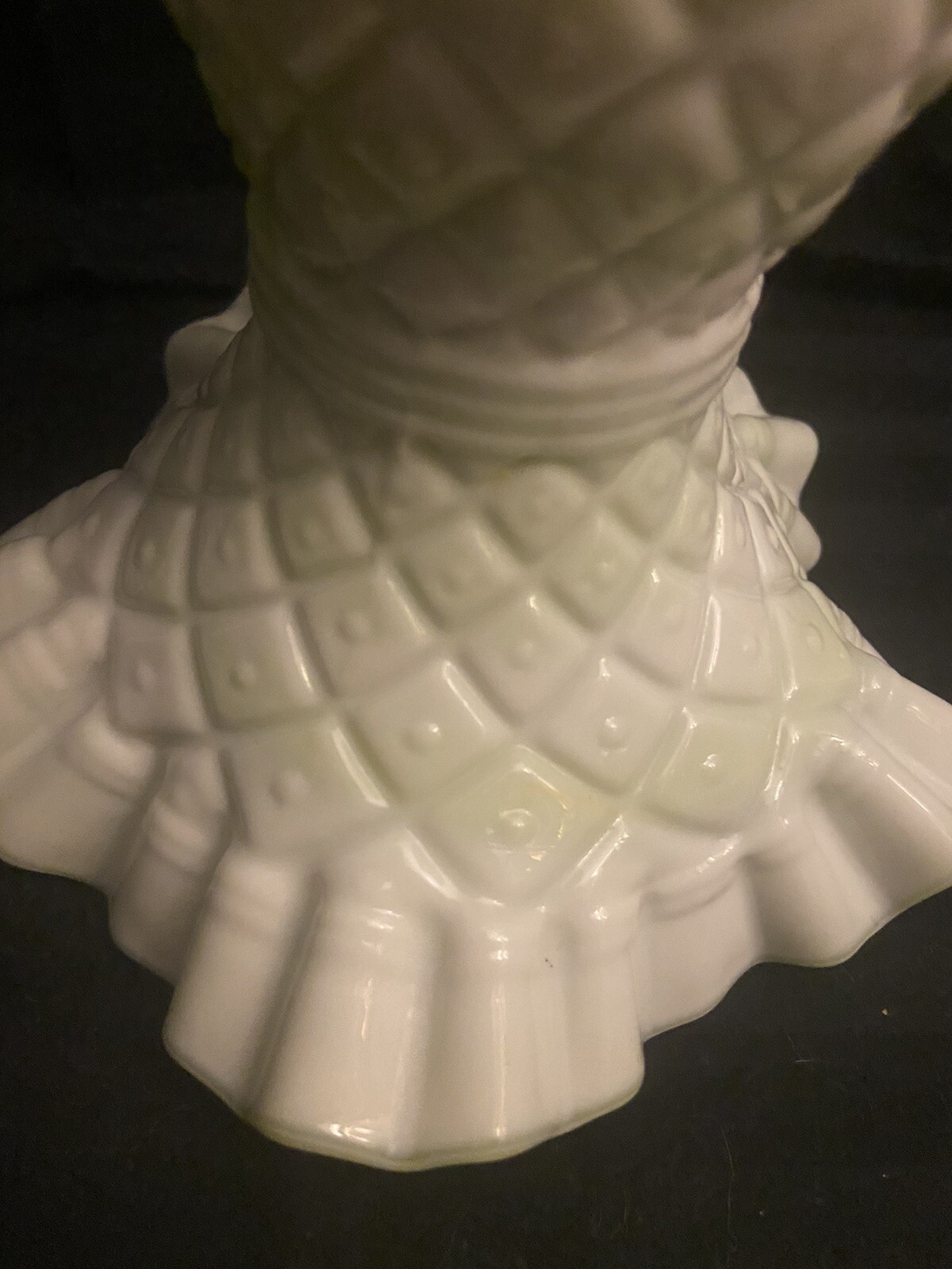 Kanawha Glass Mint/Lime Green & White Ruffled Vase Vintage 1980s Slag Glass