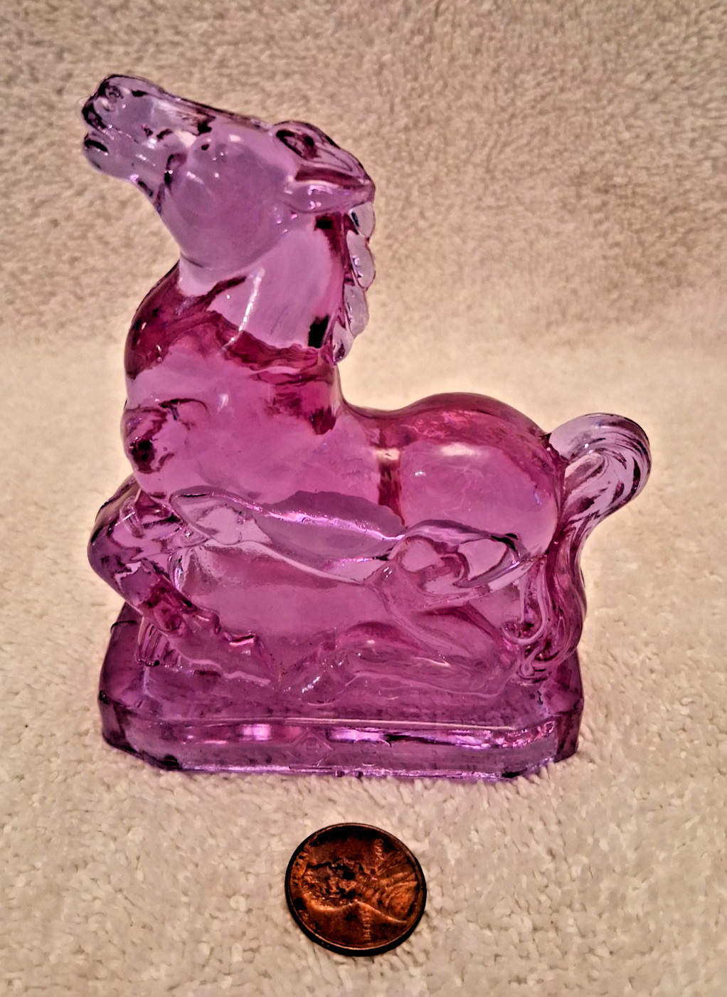 VINTAGE BOYD ART GLASS 4 IN. IMPATIENT PURPLE JOEY HORSE FIGURINE