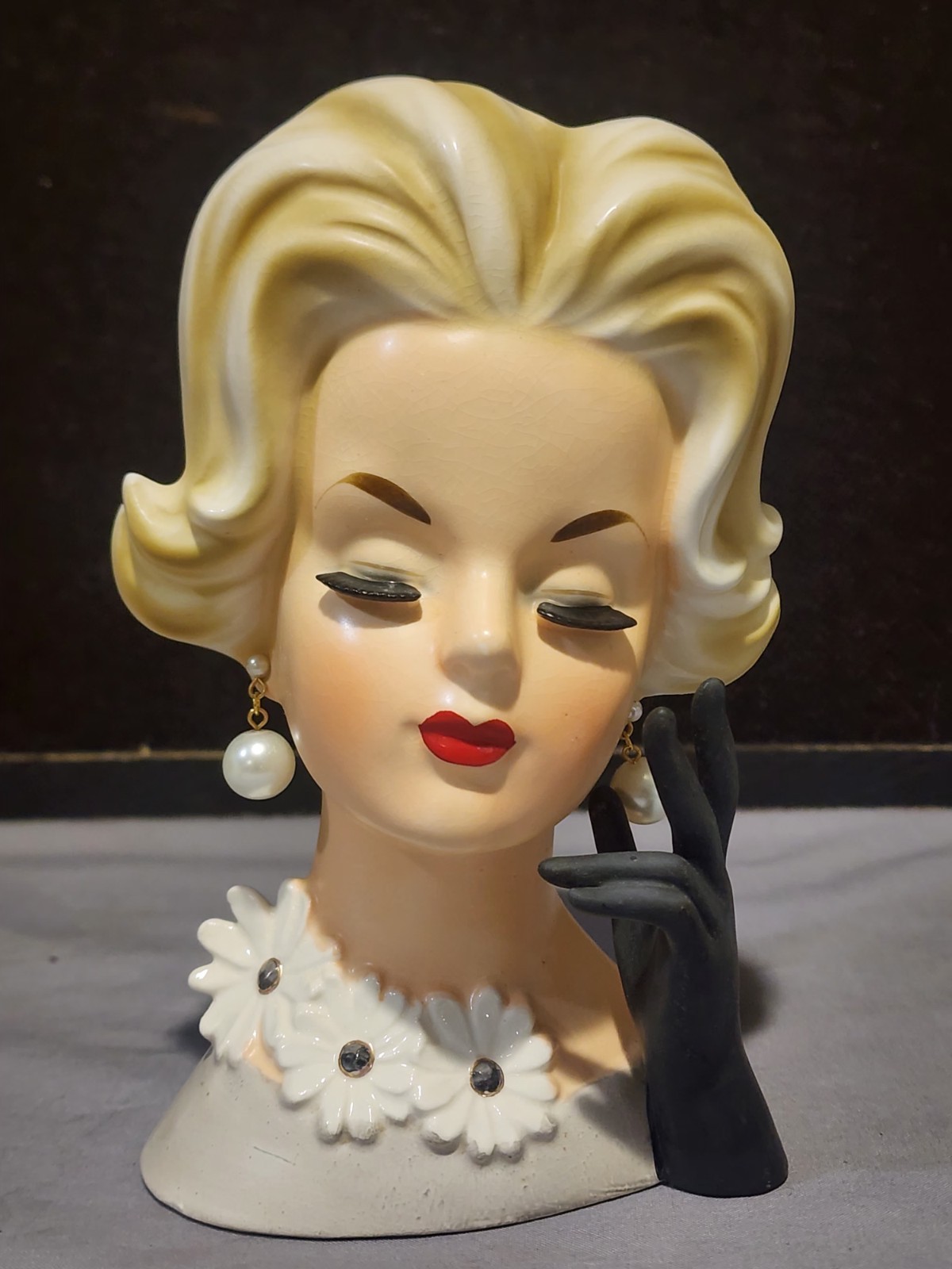 VINTAGE NAPCOWARE C-6429 LADY HEAD VASE DAISY FLOWERS PEARL EARRINGS