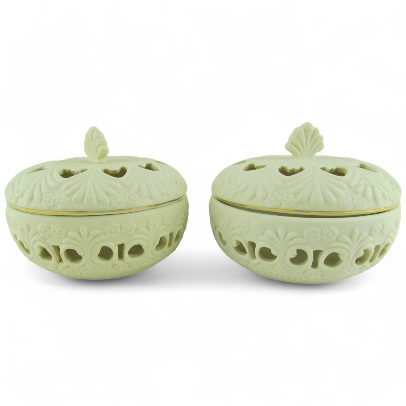 Pair Lenox Ivory Porcelain Potpourri Bowls Lidded Reticulated Gold Trim Floral
