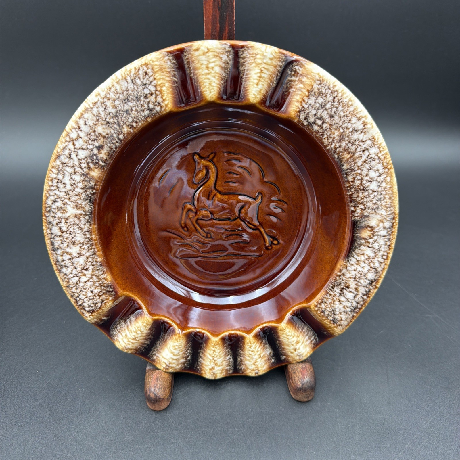 Hull USA Brown Drip Glaze Pottery Ashtray VTG Trinket Dish Leaping Deer 8″ -A