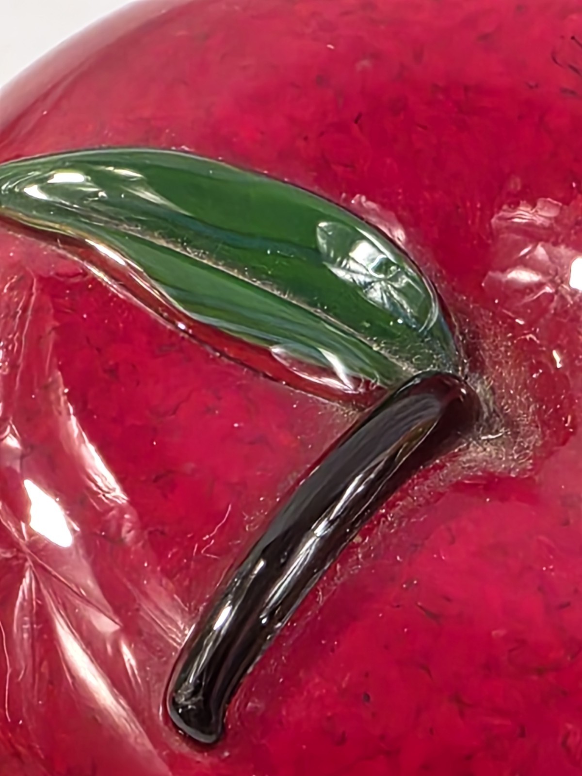 Vtg Zellique Studios Art Glass Red Apple Paperweight 2003 Signed Hand Blown 119