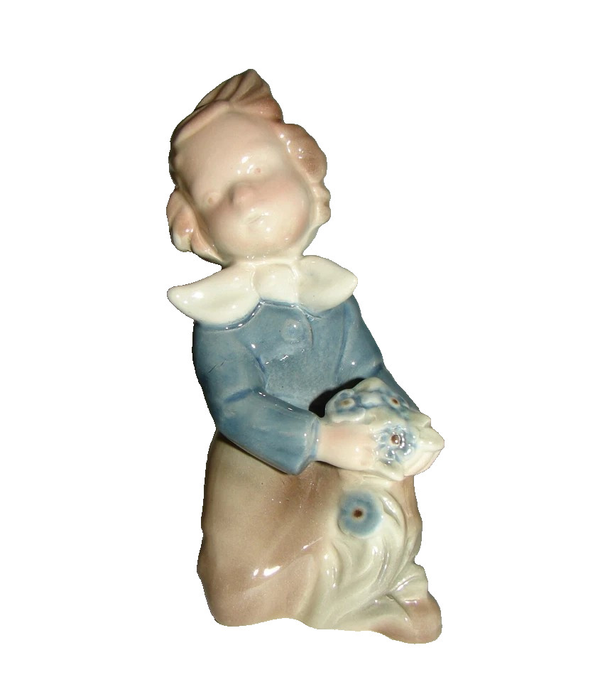 1930s Royal Belvedere Vienna Porcelain Figurine Girl With Flowers Austria 5″