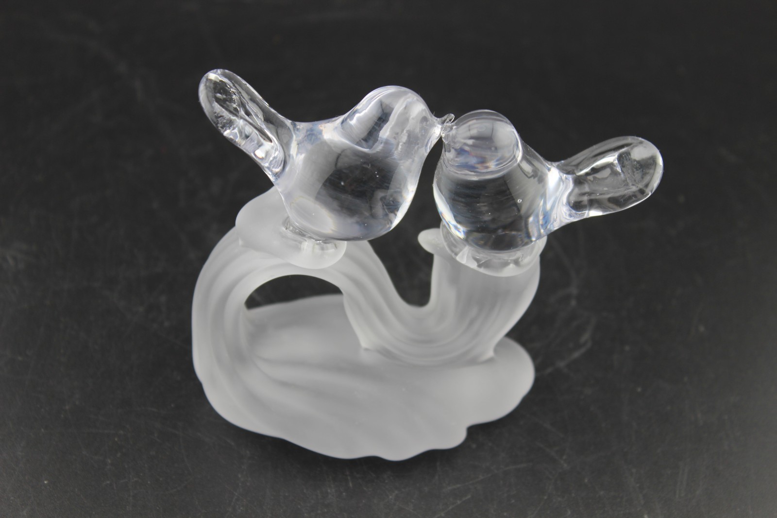 Silvestri Handblown Clear Art Glass Love Birds Frosted Glass Branch Base *AS IS