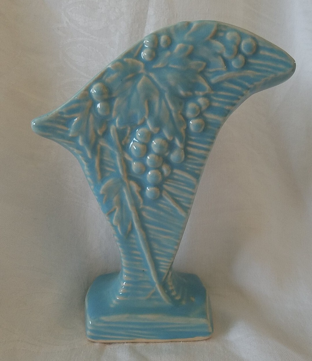 Robins’ Egg Blue Vintage McCoy art pottery Vase Leaves and Berries Design