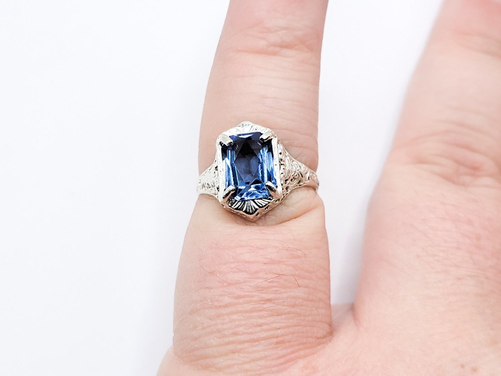 Sterling Blue Uranium Glass Ring Rare Ceylon Sapphire Color Art Deco Filigree