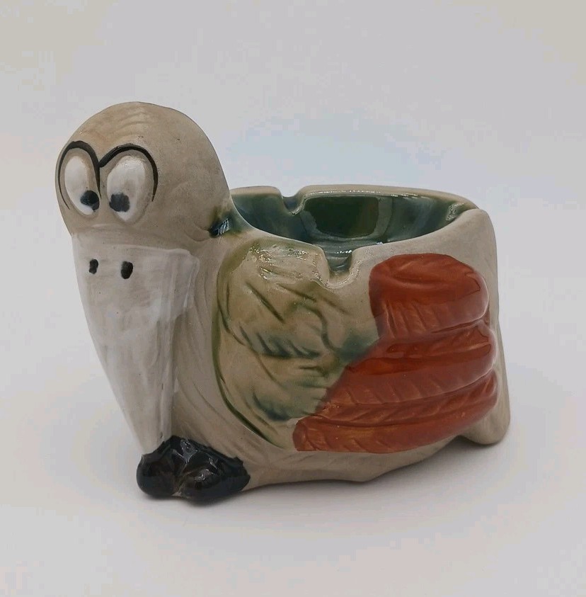 Pelican Folk Art Pottery Tabletop Ashtray Catch-All Dish Man Cave Nautical Ocean