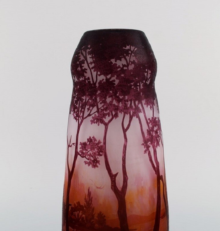 Daum Nancy, France. Large antique vase in art glass with lake landscape
