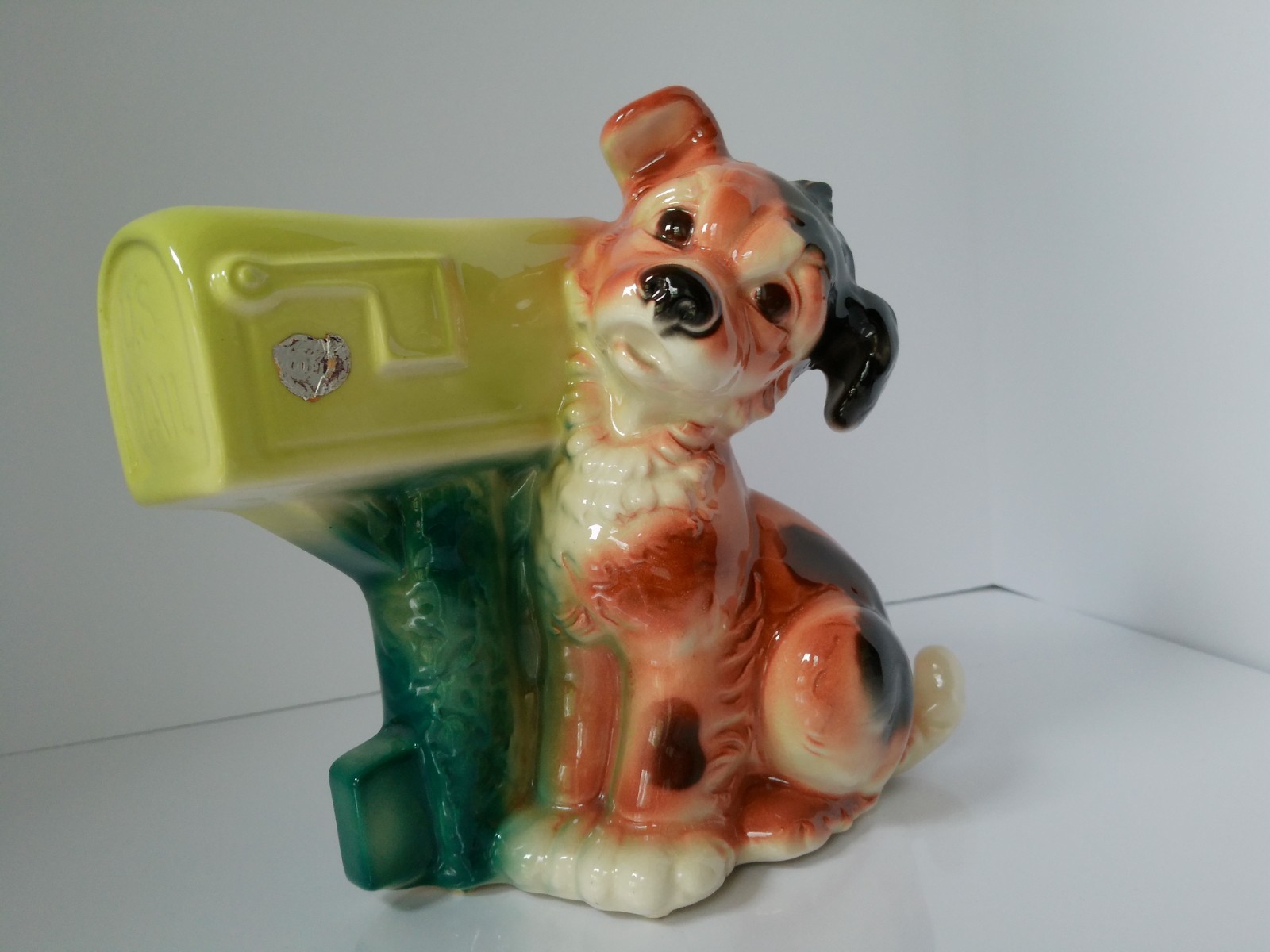 Vintage 1950’s Royal Copley Puppy DOG At Mailbox Flower Succulent Planter 8″