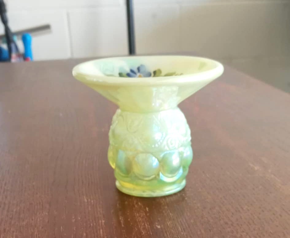 Mosser eyewinker SPITTOON. Vaseline, opalescent, iridescent, handpainted. RARE