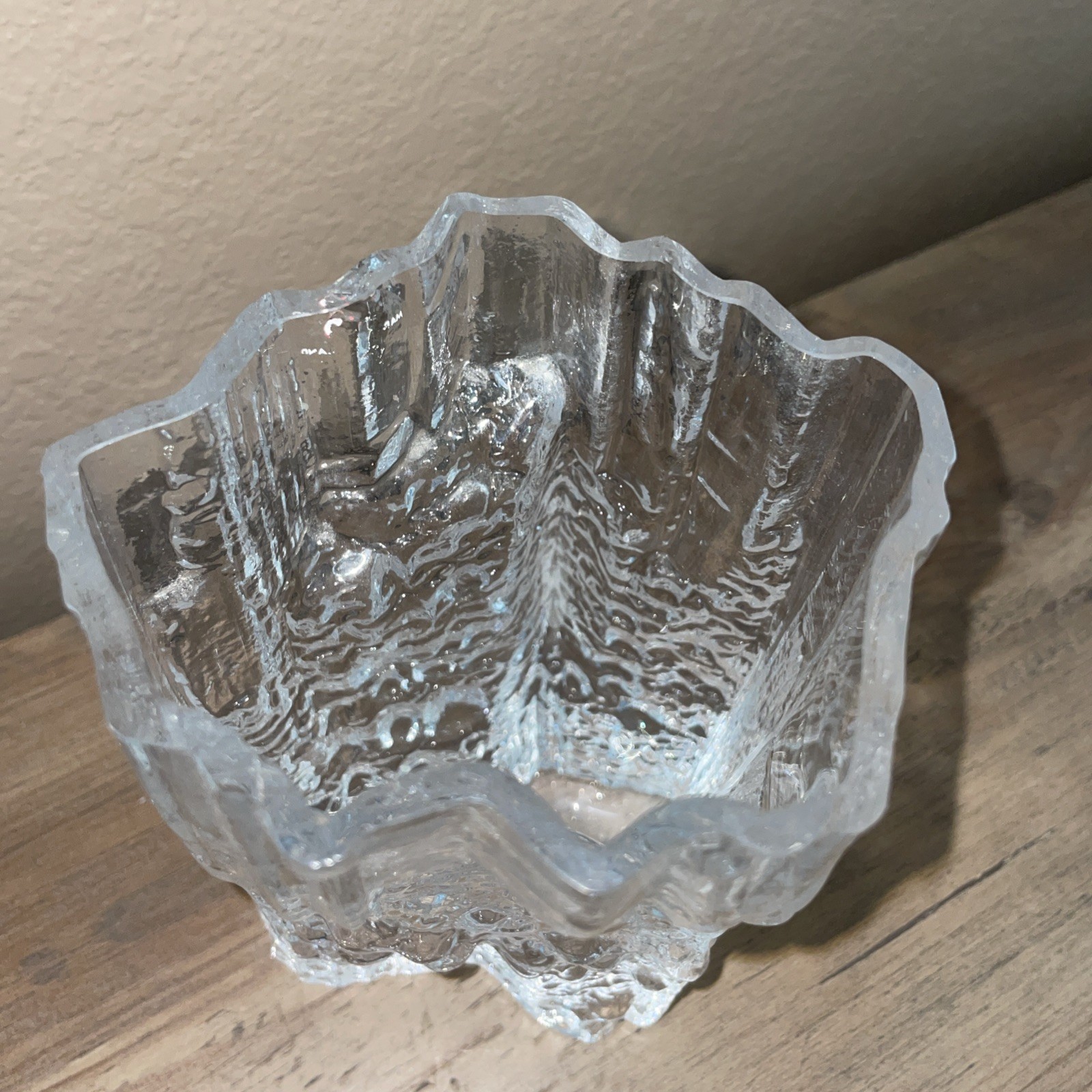 Art Glass Vase Textured Glass Heavy Ittalia Vintage 6.25”
