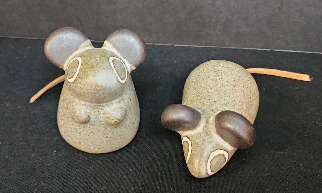 Strawberry Hill Werkshop Pottery Mice Figurine Set Of 2 Mice.
