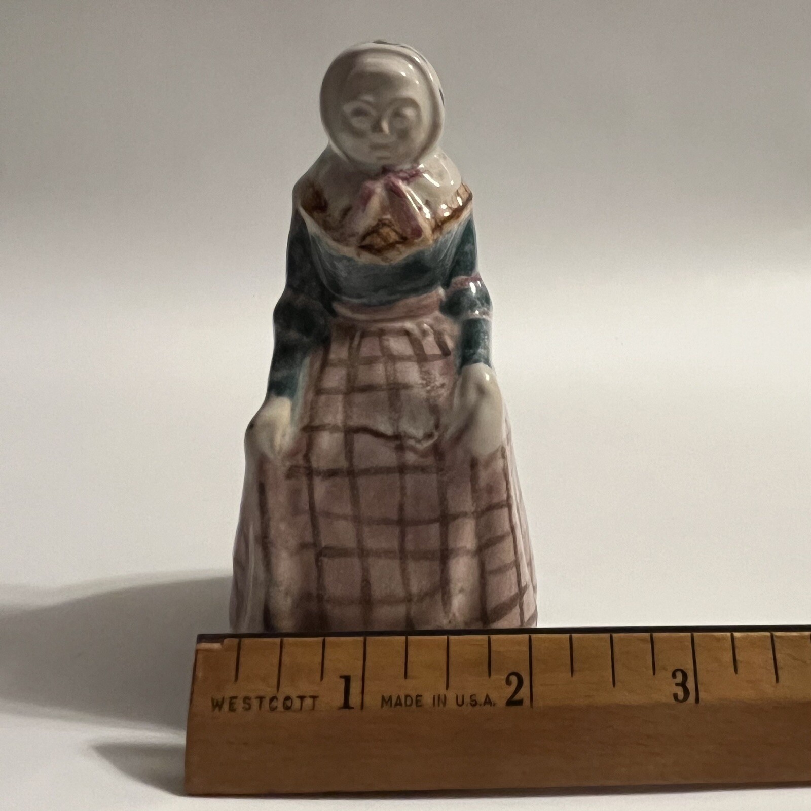 Michael Andersen MS&S Pottery Woman Figure 5347 4.5″H Denmark Danish Ceramics