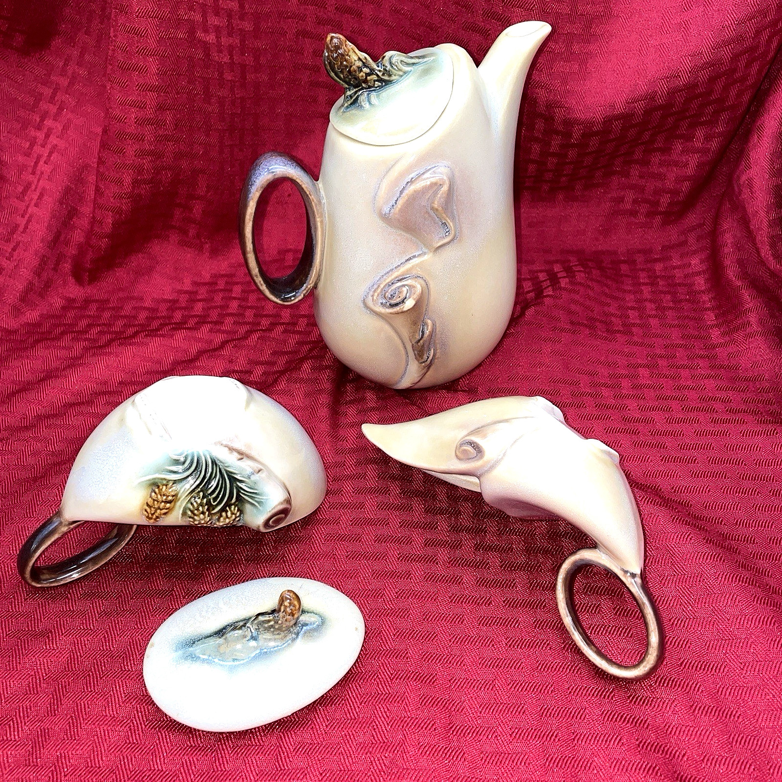 HULL PARCHMENT & PINE CERAMICS – 1950’S