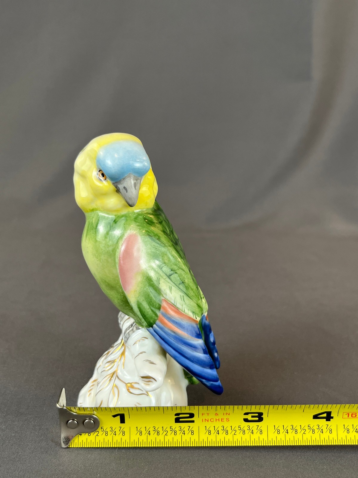 Vista Alegre Hand-Painted PARAKEET PARROT 4 ⅝”Porcelain Figurine: MINT
