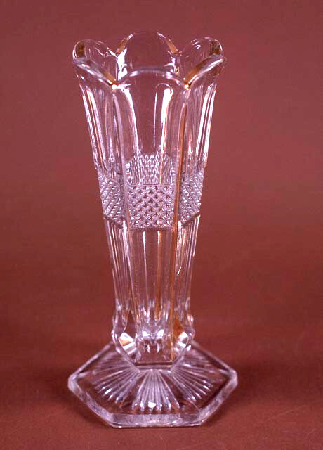 EAPG U.S. Glass Co Vase No. 15071 Virginia 6″ Gold 1901