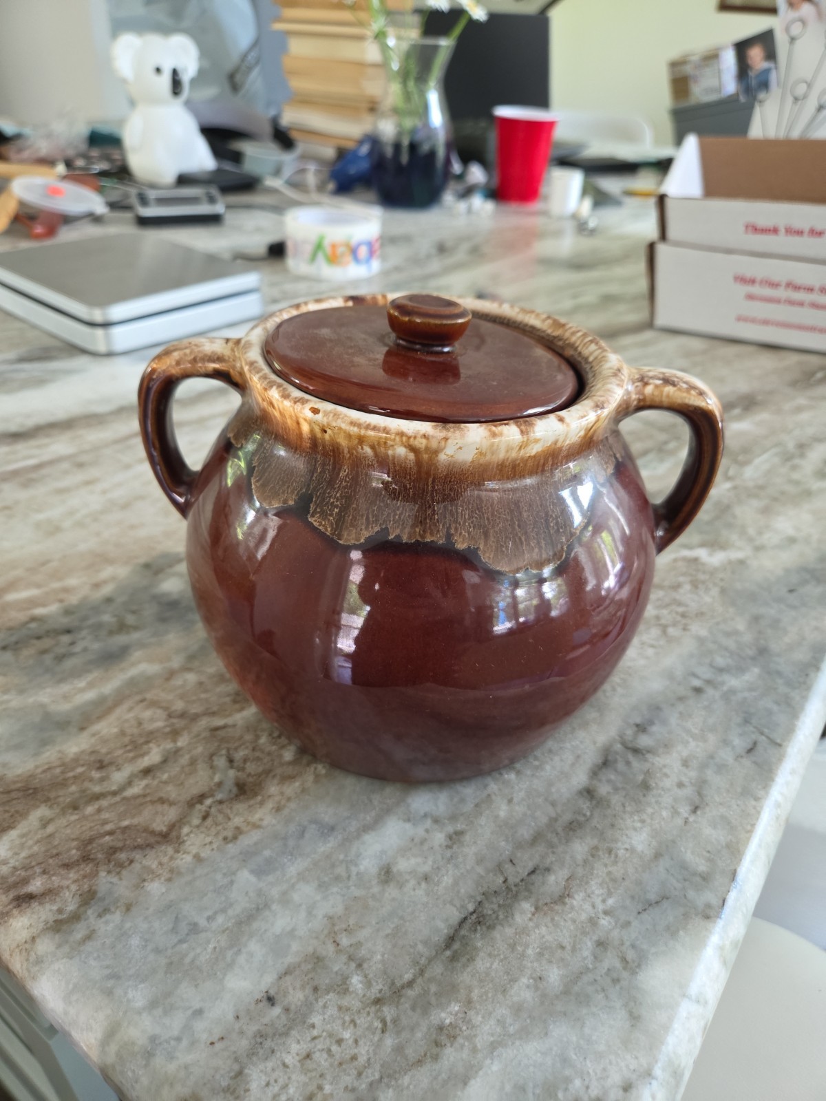 HULL Pottery Vintage Brown Drip Glaze Bean Pot W/Lid  Ovenproof USA 2qt Crockpot