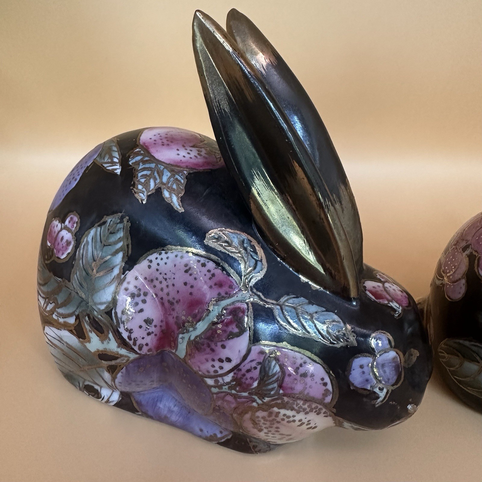 Vtg Andrea by Sadek Porcelain Bunny Figurines Black Chinoiserie Floral Set 2