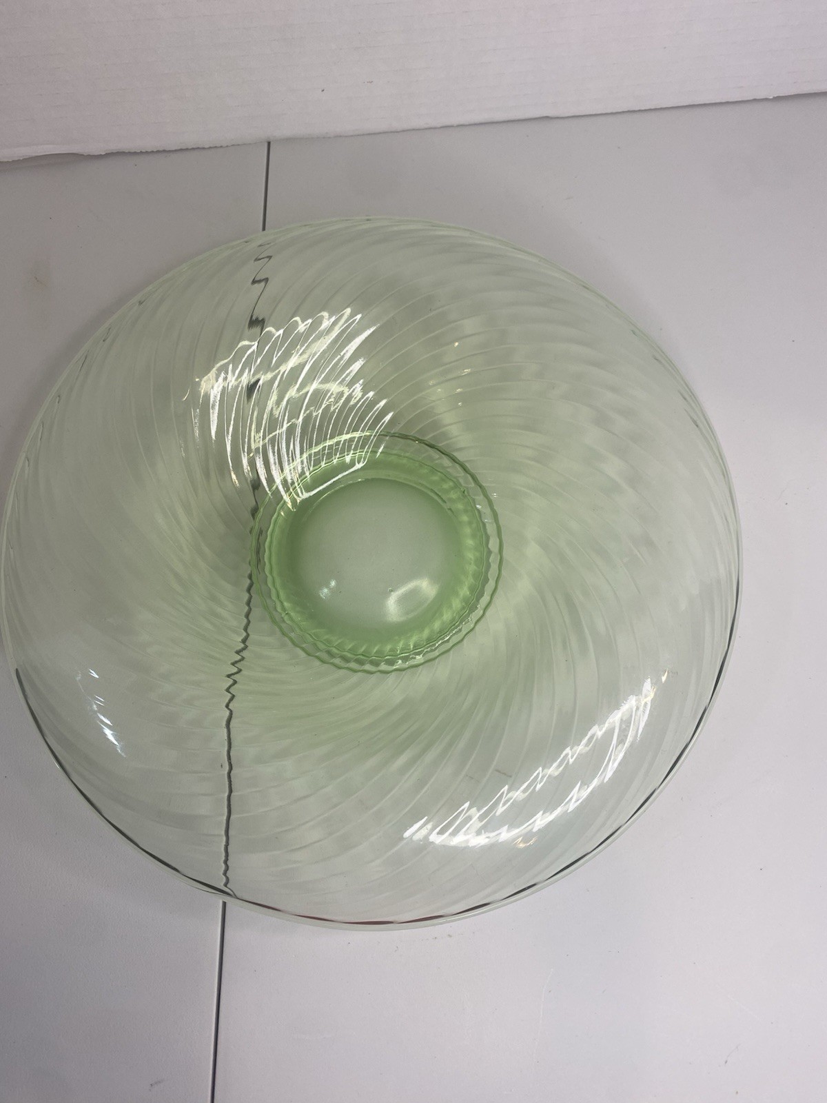 Vintage Uranium Glass Swirl Glows Under Blacklight