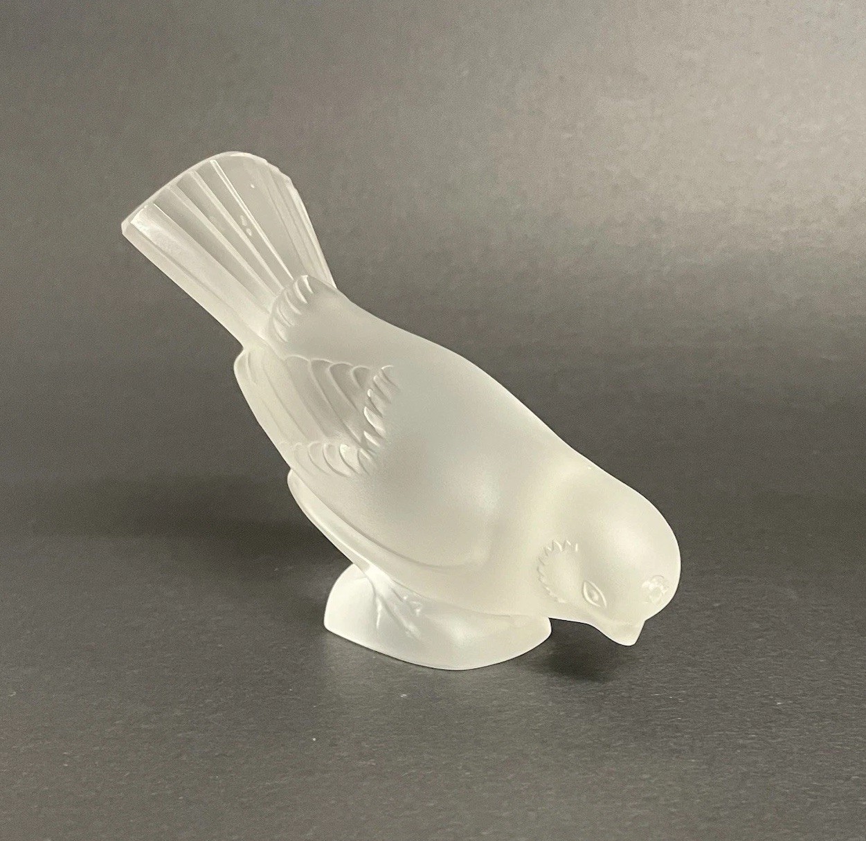 VTG Lalique France Frosted Crystal Bird Sparrow Looking Down Signed 4.5” *READ*