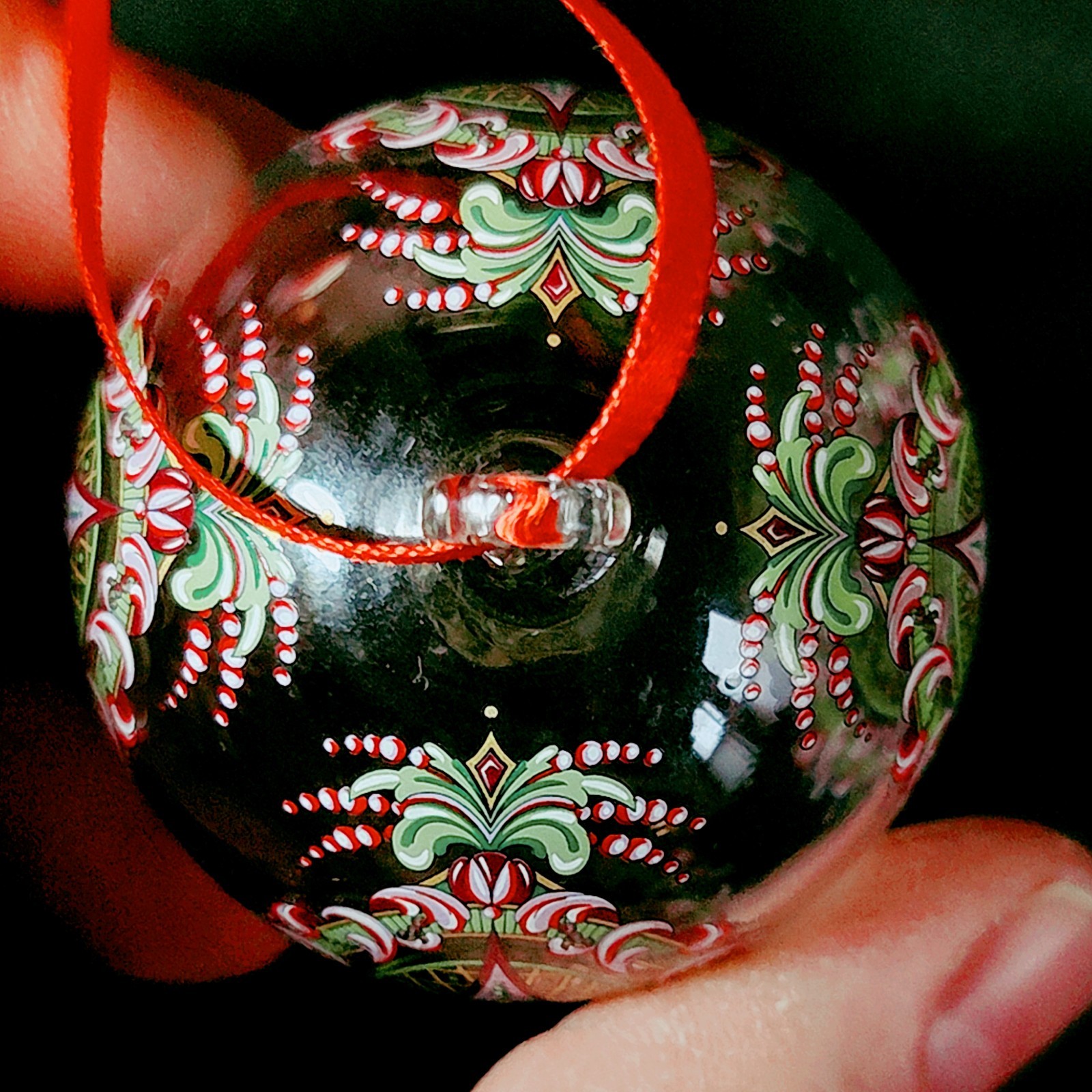 HUTCHENREUTHER ANNUAL CRYSTAL SPRING EGG ORNAMENT, 3 1/4″, GERMANY, 2004