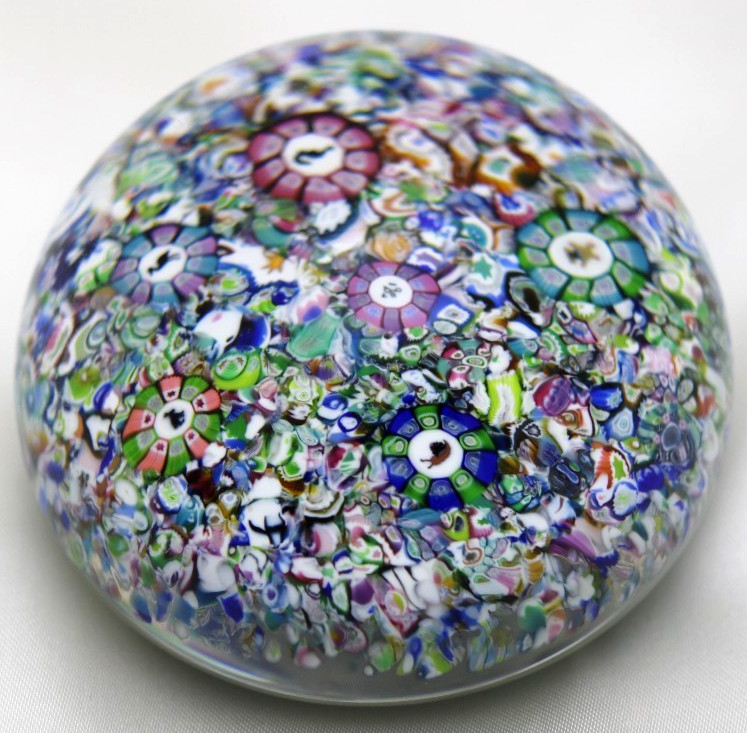 Beautiful PERTHSHIRE End of Day Art Glass PAPERWEIGHT 1987 with BOX and COA PP19