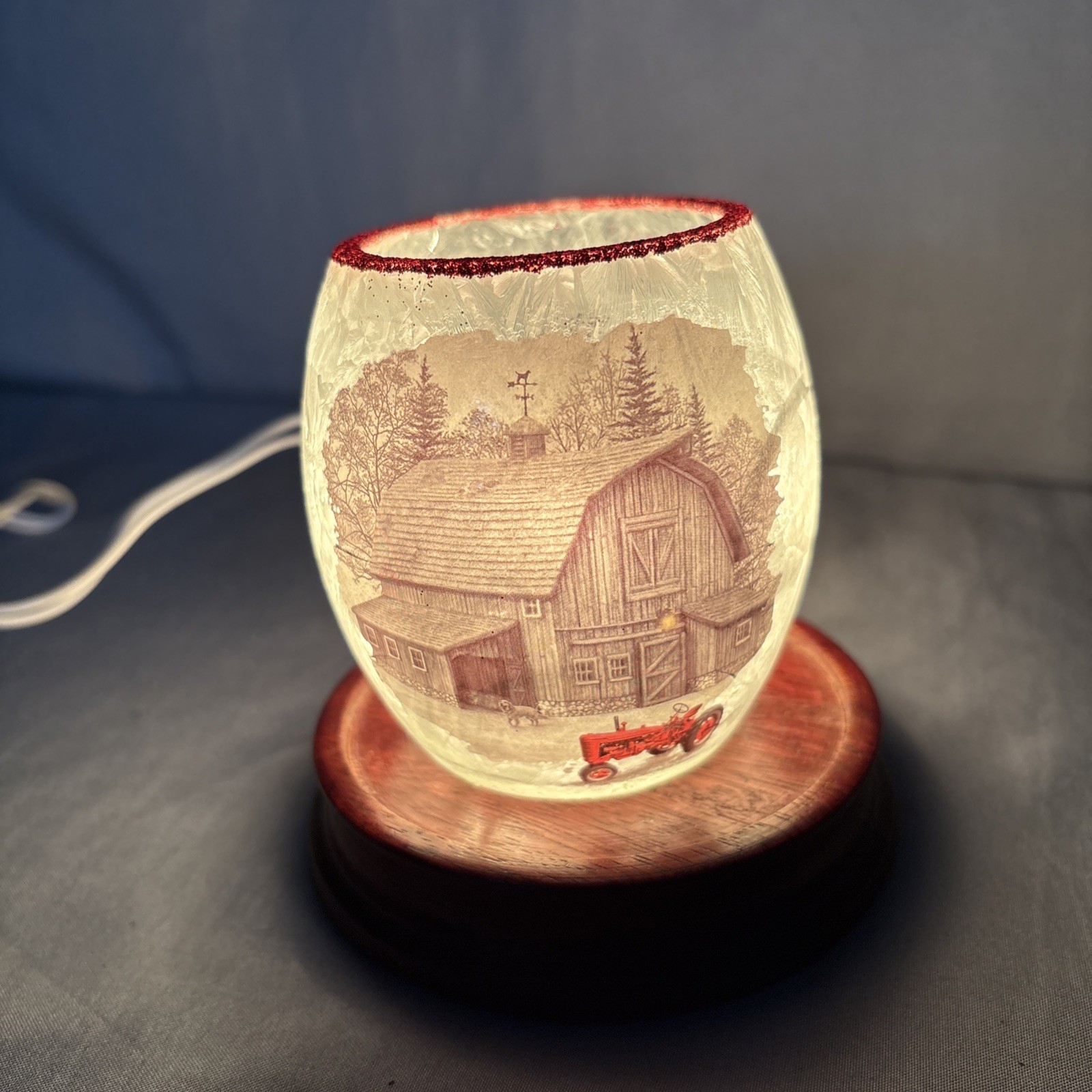 Stony Creek Farm Lighted Round Vase w/ Barn House Winter Tractor Design 3.25”x3”