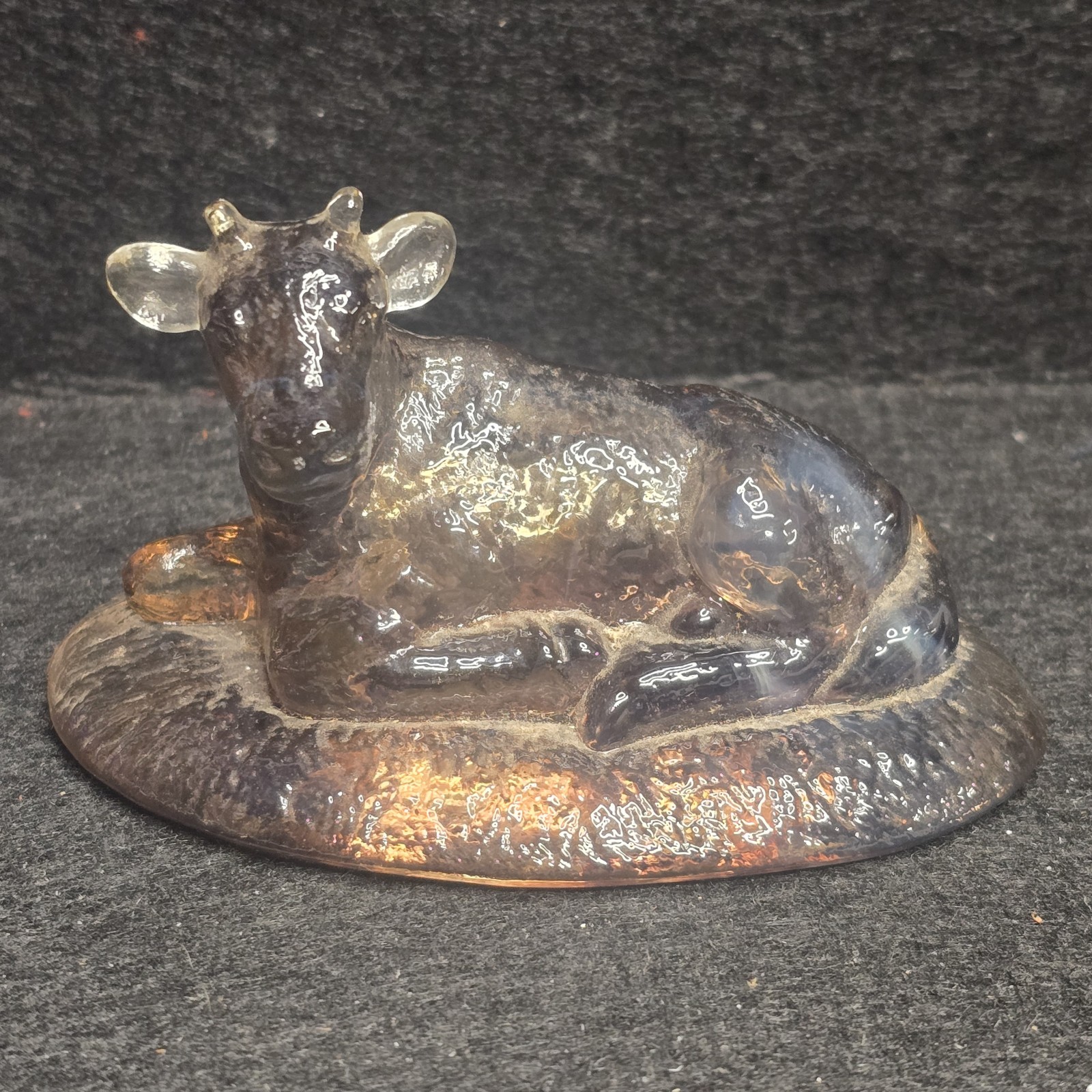 Boyd Art Glass Peach Colored Glass Cow 4″ x 2.75″ Head Flows Orange