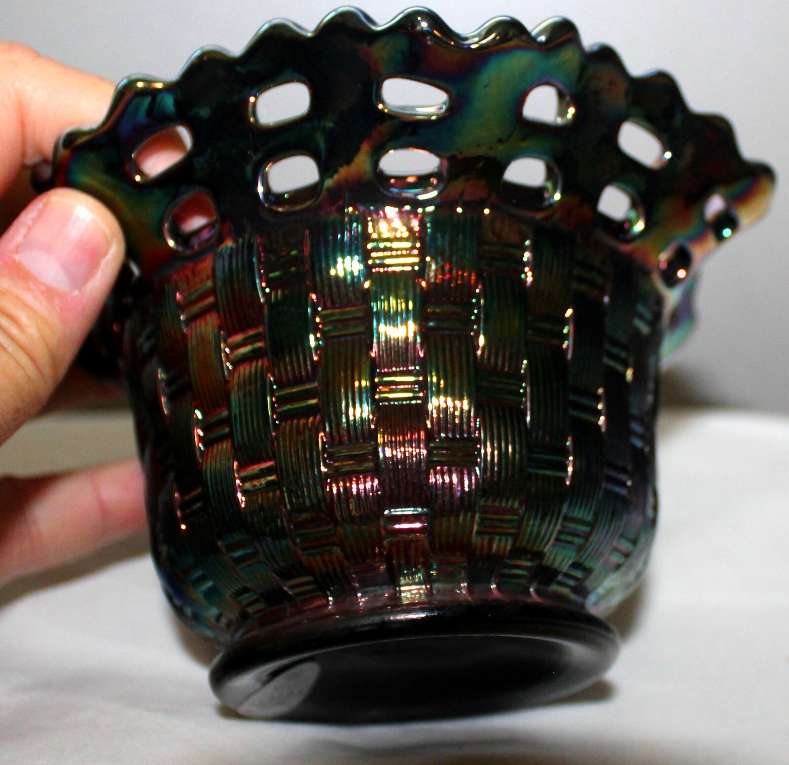 FENTON BASKETWEAVE 70’S AMETHYST CARNIVAL IRIDESCENT RUFFLED GLASS BOWL 3 1/4″