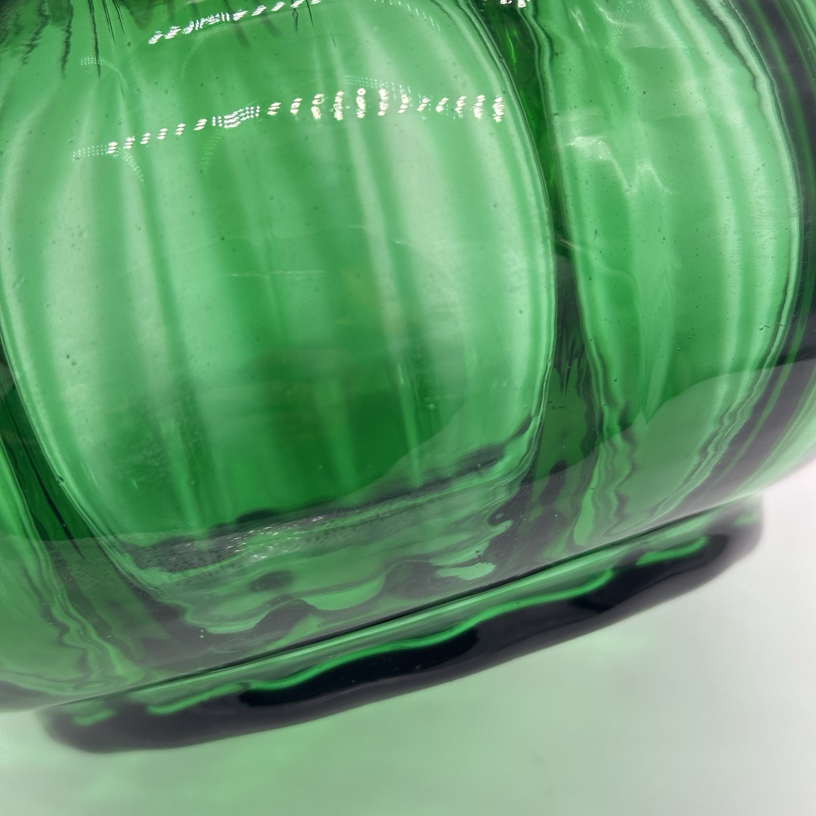 Emerald Green Hand Blown Art Glass Fluted Ribbed Bulbous Collared Vase