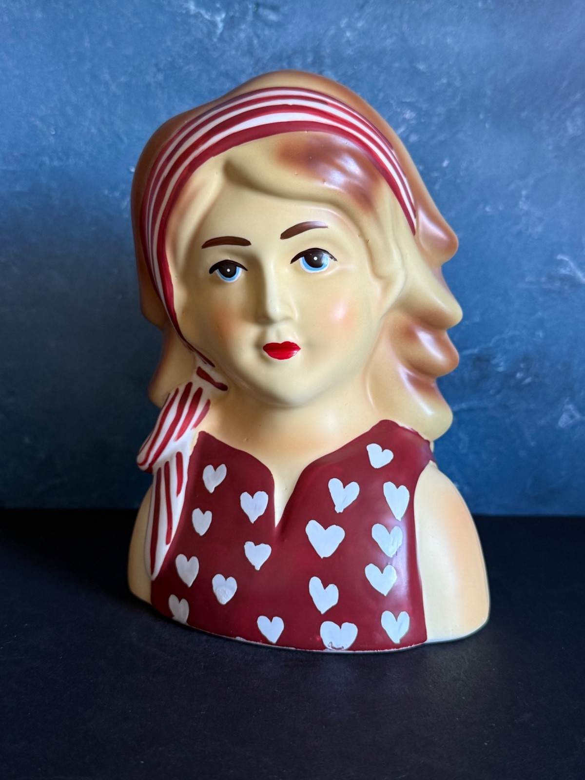 VINTAGE LADY HEAD VASE *SCARCE* HEADVASE MUSEUM VALENTINE WITH HEARTS 6.75”