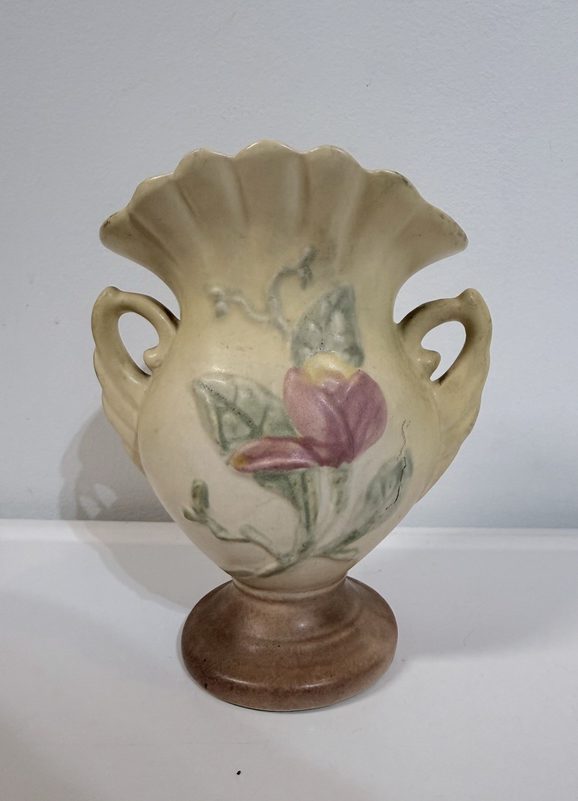 Vintage Hull Pottery Magnolia Vase 5″