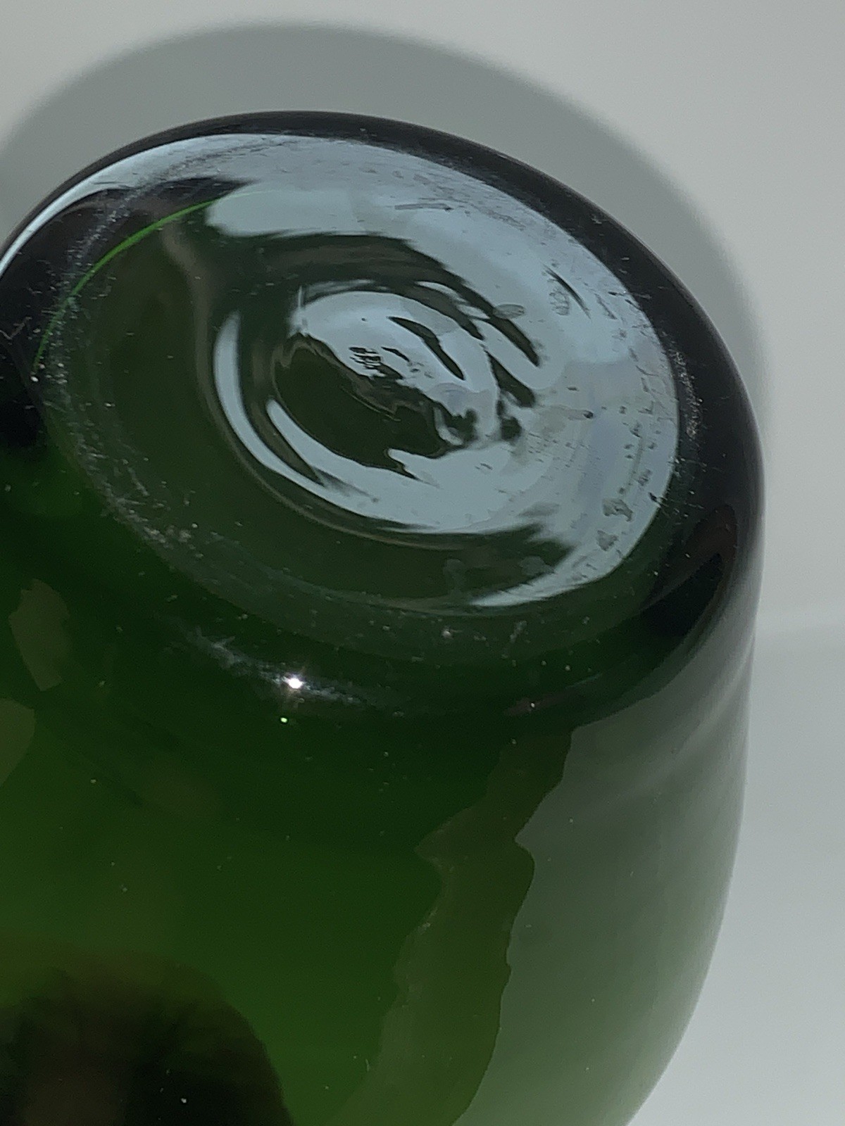 Magnor Norsk Green Glass Vase 9 1/4” ~ Norway