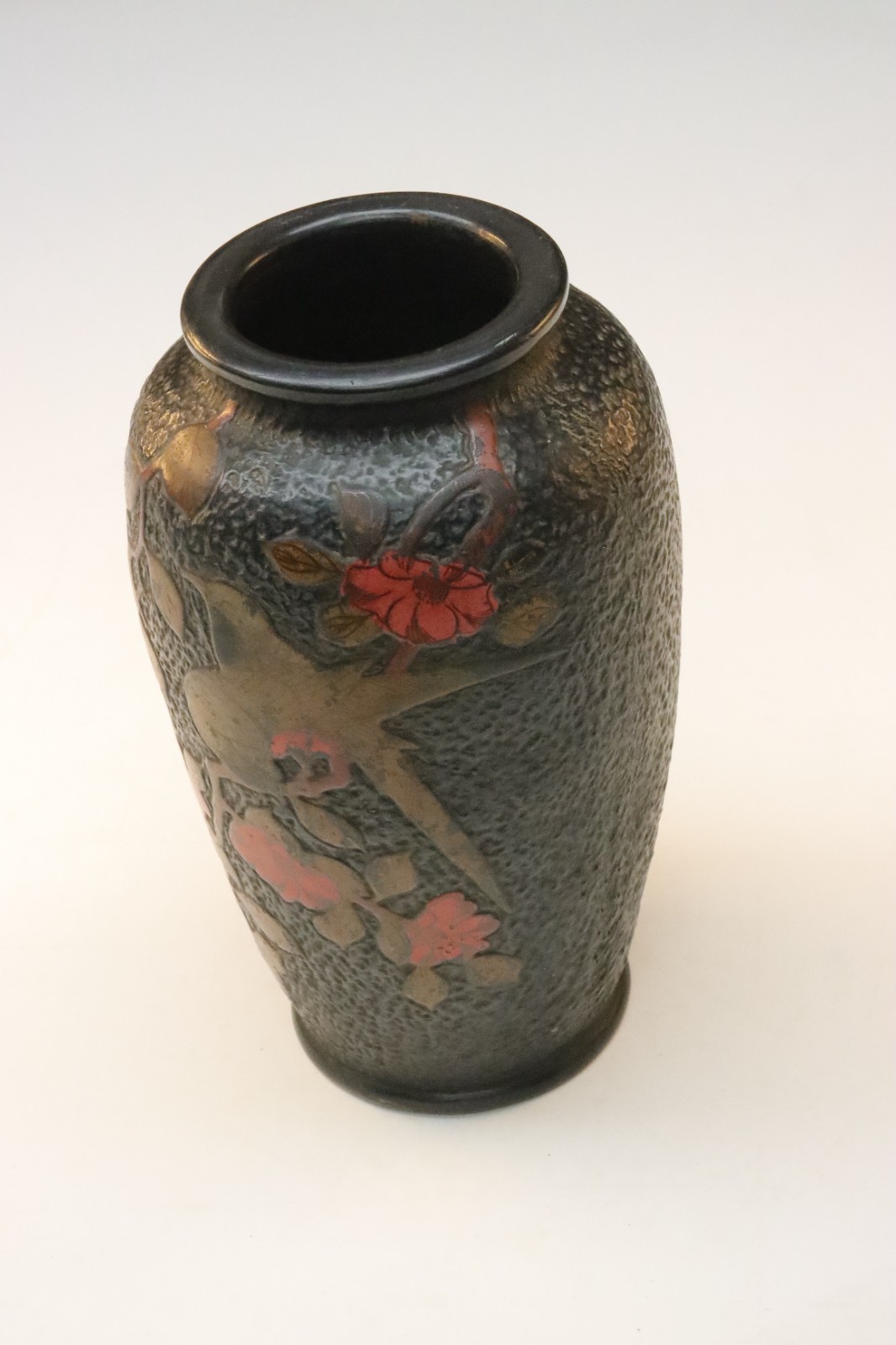 large pottery black and red vase tokaname ware? made in Japan