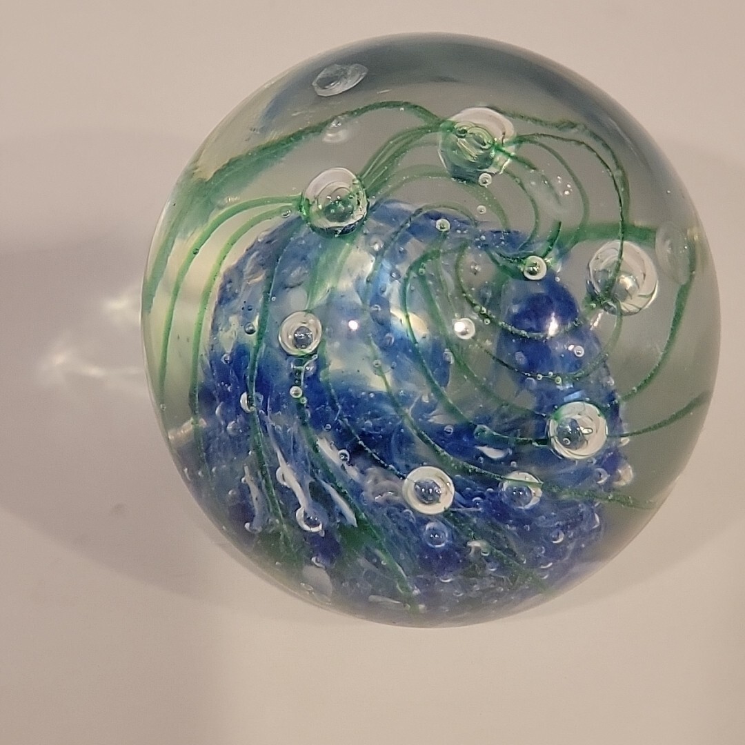 Vintage Paper Weight Art Glass Blue W/ Green Swirl Bullicante Round Sphere
