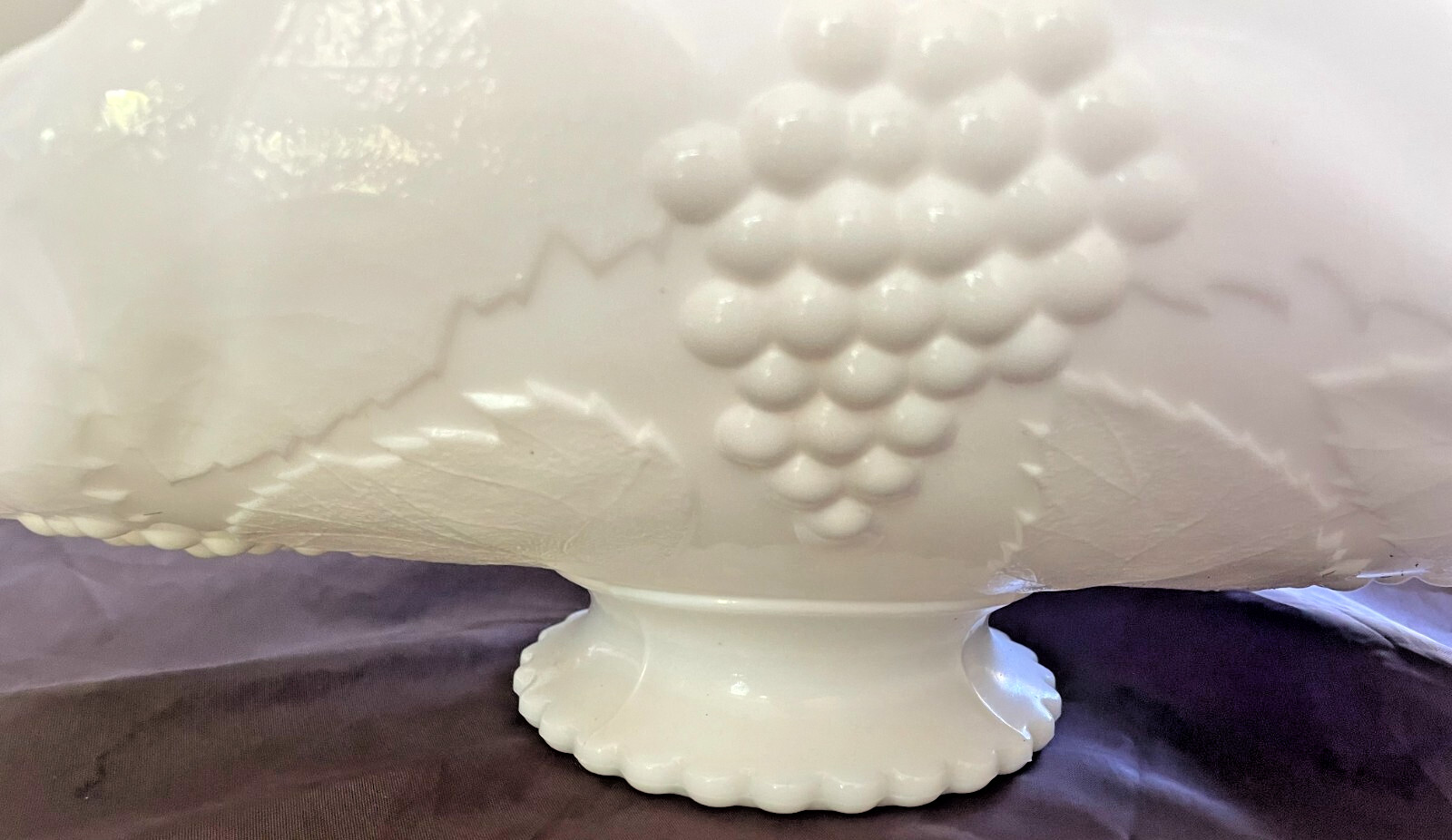 Mid-Century Authentic SMITH milk glass Footed FOLDED DISH Banana Boat MCM