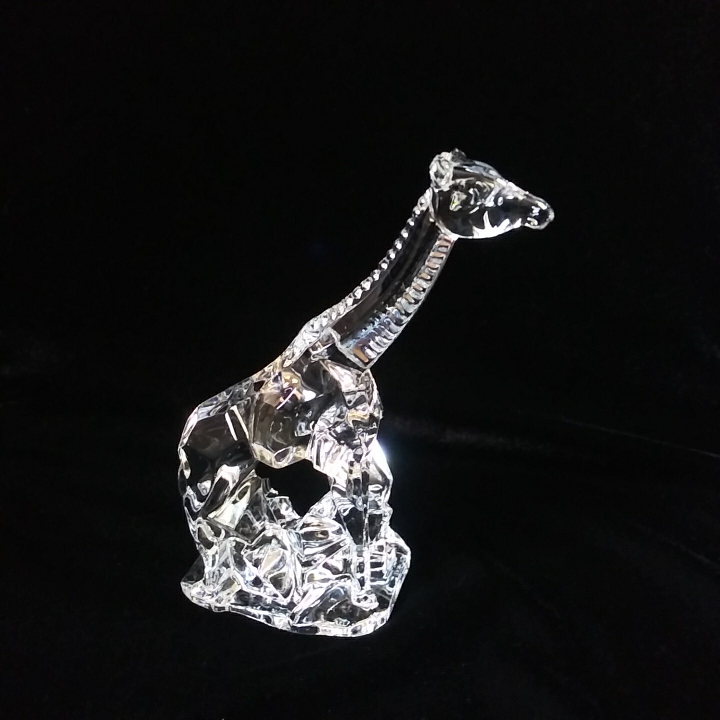 Italian Crystal Giraffe Chiseled Figurine 24% Lead Glass Made In Italy