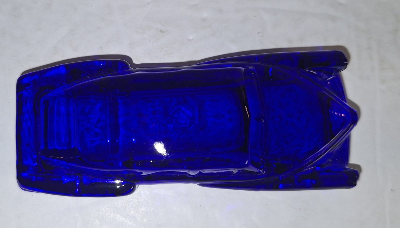 Vintage Boyd’s Crystal Art Glass Collectible Car Tucker Torpedo Cobalt Blue