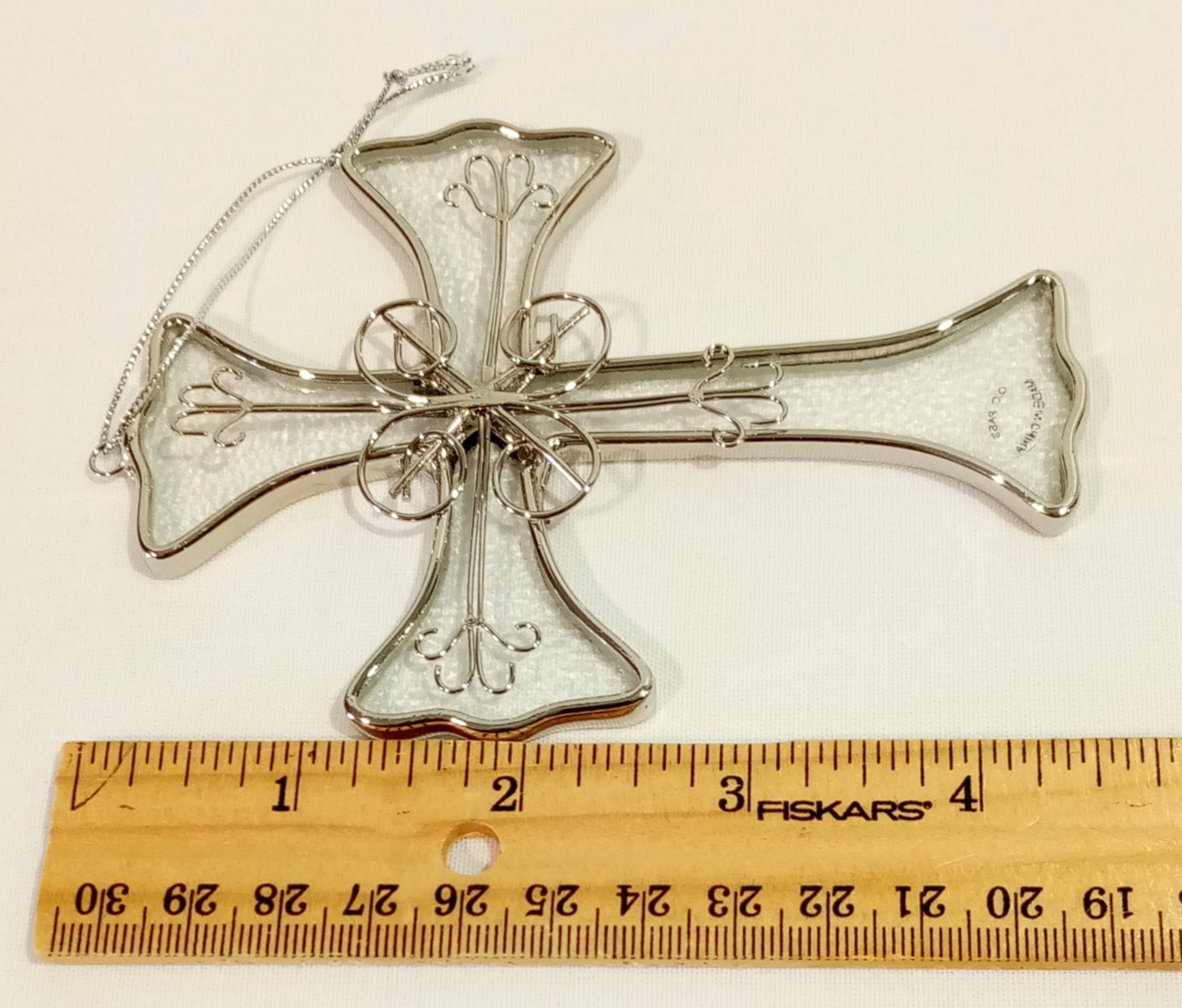 Clear Textured Glass Cross Window Suncatcher Silver Tone Trim Wire Filigree 4.5″