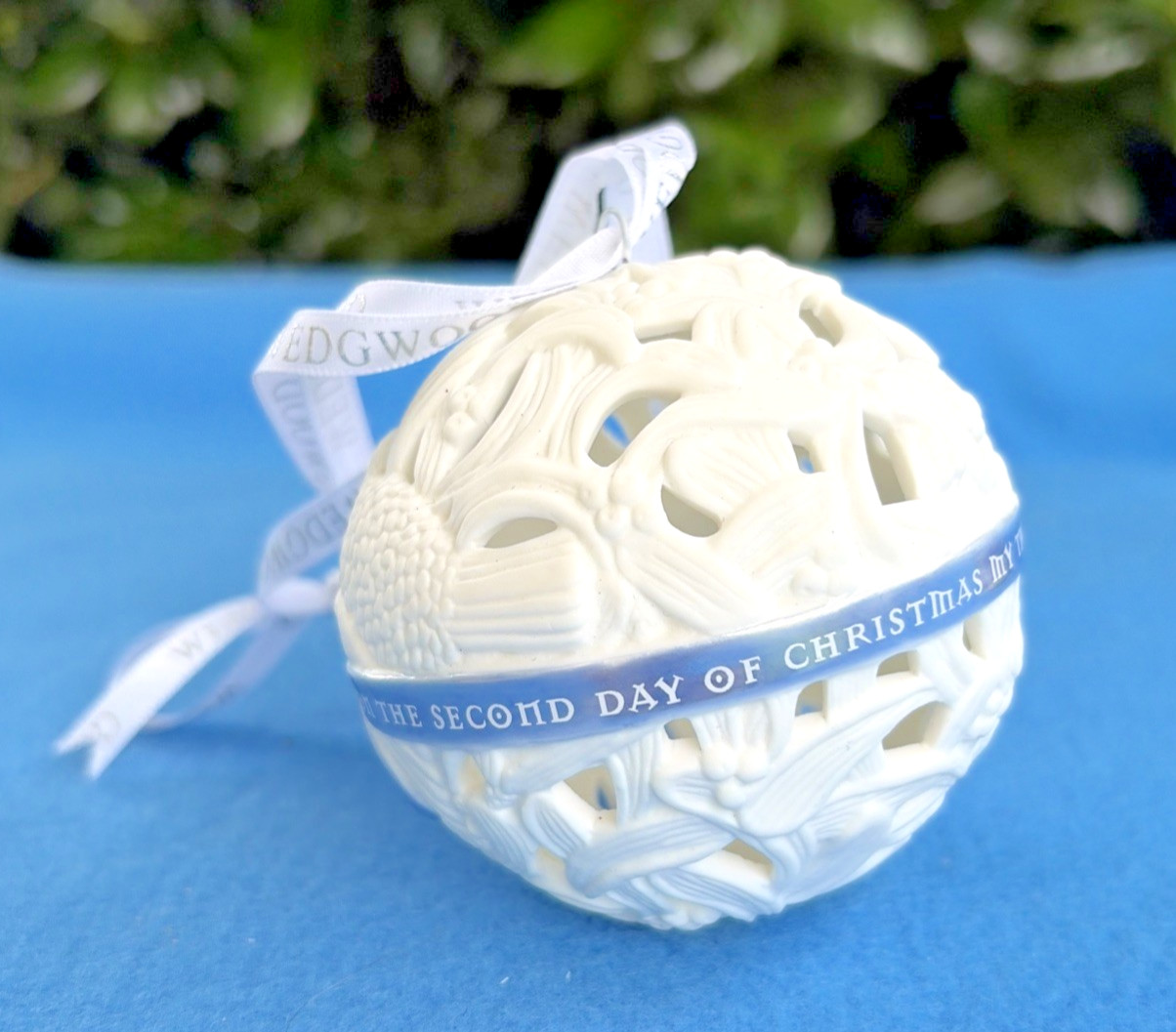 New Wedgwood Ornament Jasperware Two 2 Turtle Doves – 12 Days Christmas
